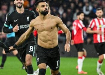 EPL:Mo Salah fires Liverpool to eight points lead