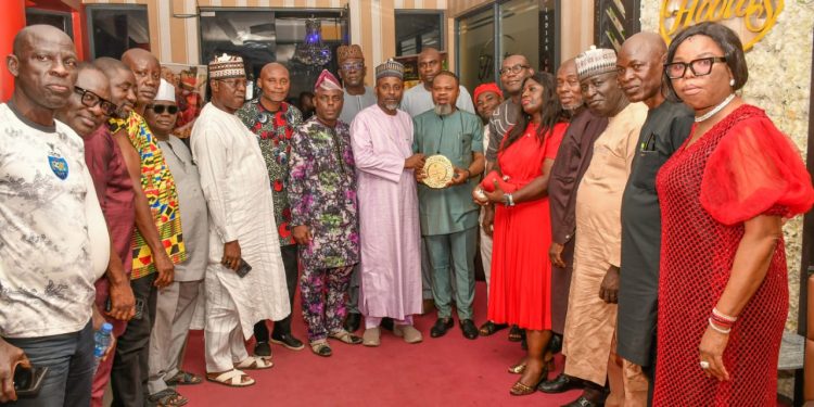 Stakeholders, Union Leaders Honor Ex-NUJ President Isiguzo