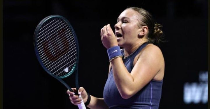 Anisimova came from behind to triumphs Swiatek in WTA in Riyadh, Saudi Arabia