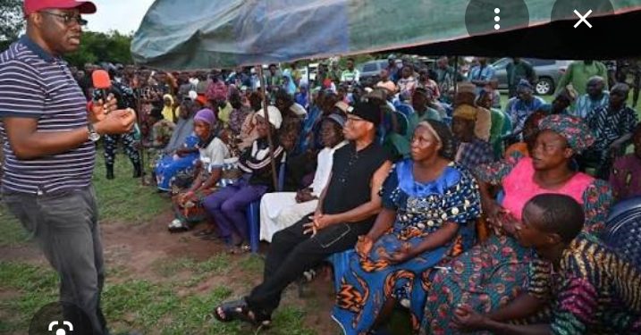Makinde Meets Families Of Abducted Oyo Teachers & Students, Promises Safe Return