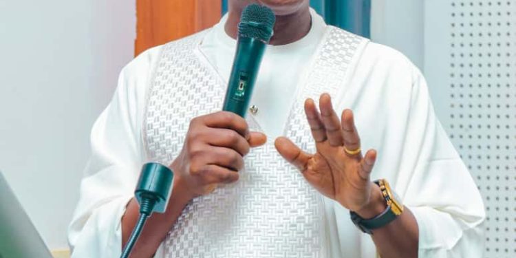 “SENATOR NDUBUEZE’S THREE YEARS OF CONTINUOUS DEVELOPMENTAL MOMENTUM IN OKIGWE ZONE WILL NOT BE TRUNCATED BY FRESH EXPERIMENTATIONS WITH CANDIDATES”-Gov Uzodinma