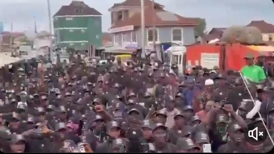 Sunday Igboho launches ‘Iru Ekun’ security outfit in Ogun, says FG will train members
