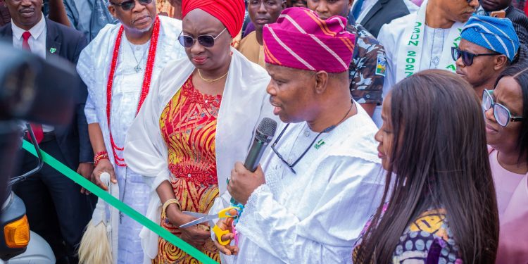 FG Deploys 13 Ambulances to Ogun, Warns Against Misuse